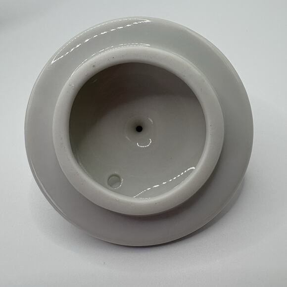 Vintage 1985 Victoria & Albert Museum Franklin Mint Porcelain Bow Mini Teapot - Picture 8 of 9